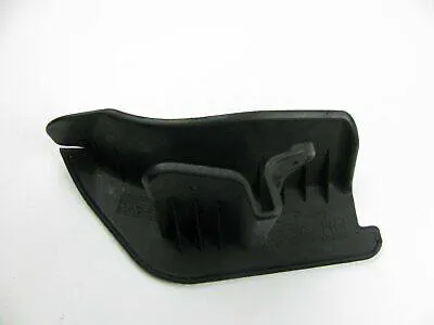 قیمت و مشخصات گل پخش کن عقب راست جلویی سراتو 2010-2012 کد 868621M300 گل پخش کن عقب راست جلویی سراتو 2010-2012 کد 868621M300